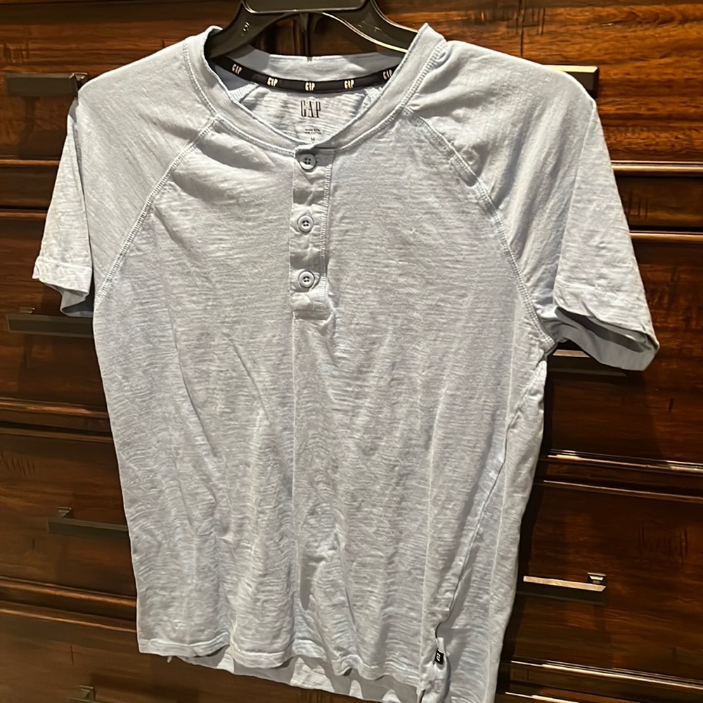 Gap T-Shirt